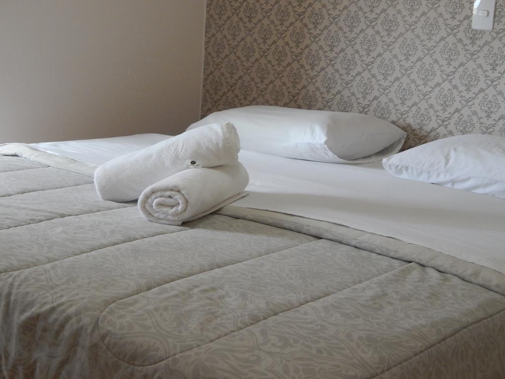 Hotel Jope Жоїнвіль Екстер'єр фото
